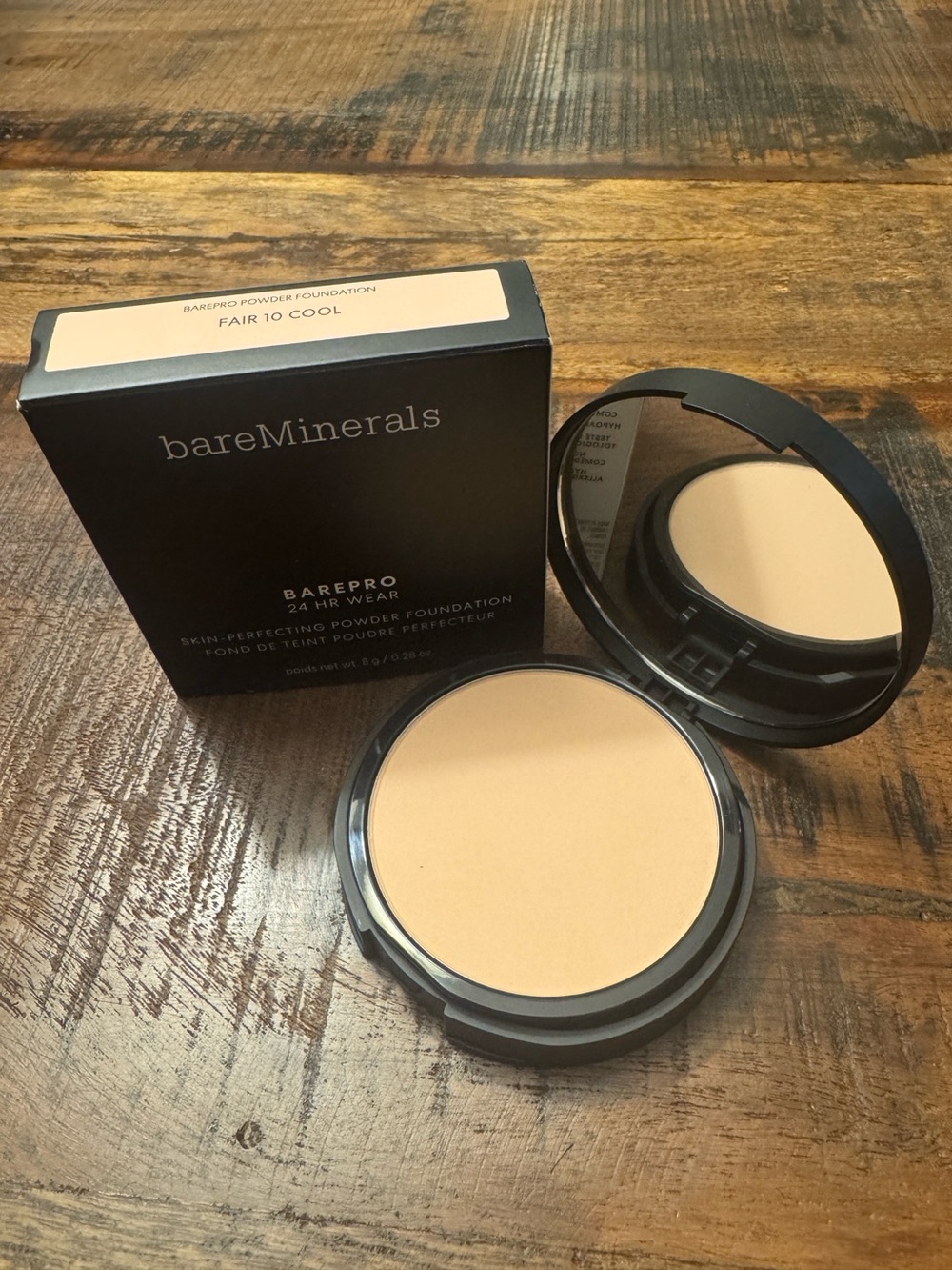 bareMinerals BAREPRO 24 HR WEAR Powder Foundation Fair 10 Cool